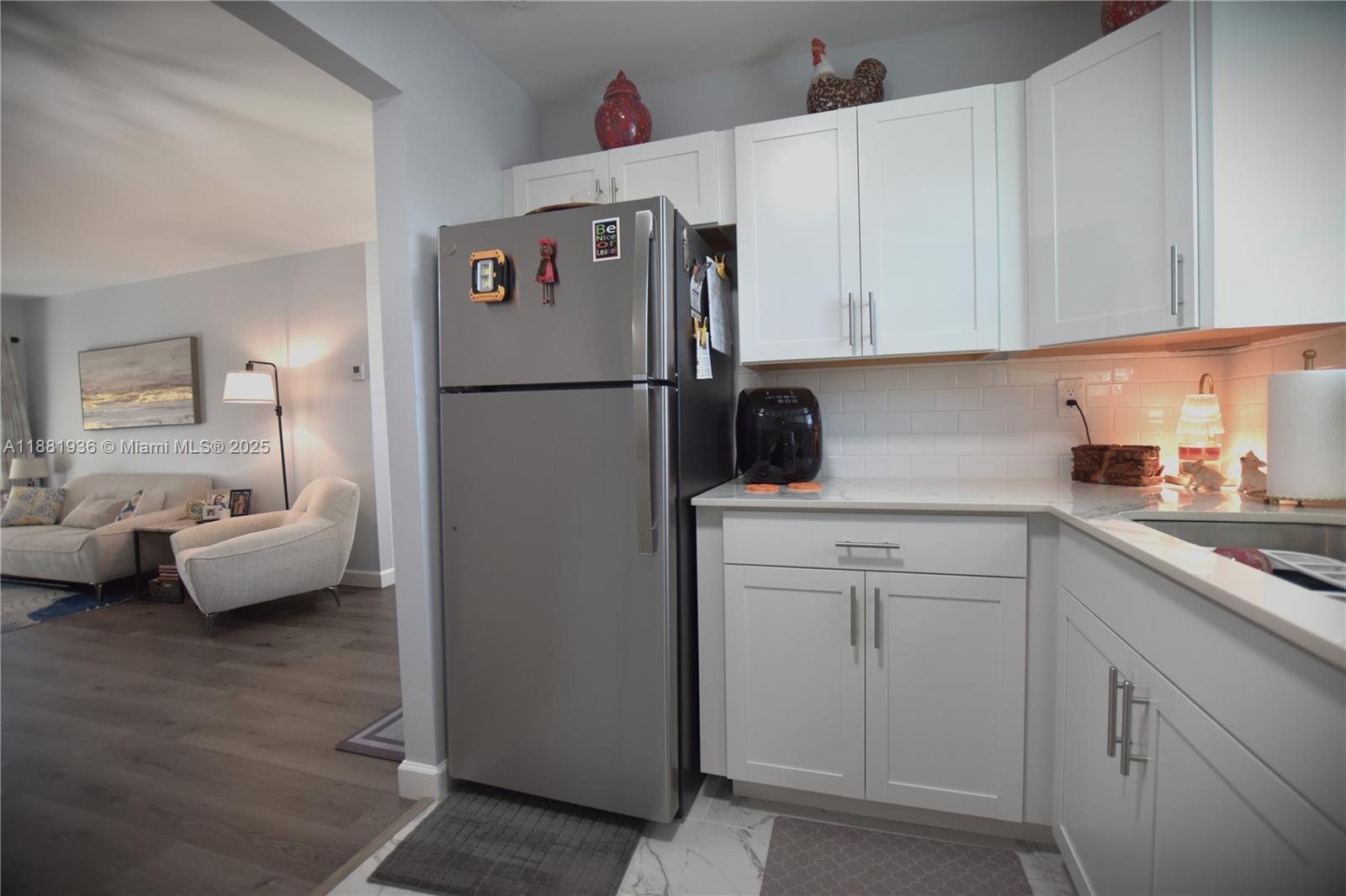 CRESTHAVEN VILLAS CONDO 3 - Residential
