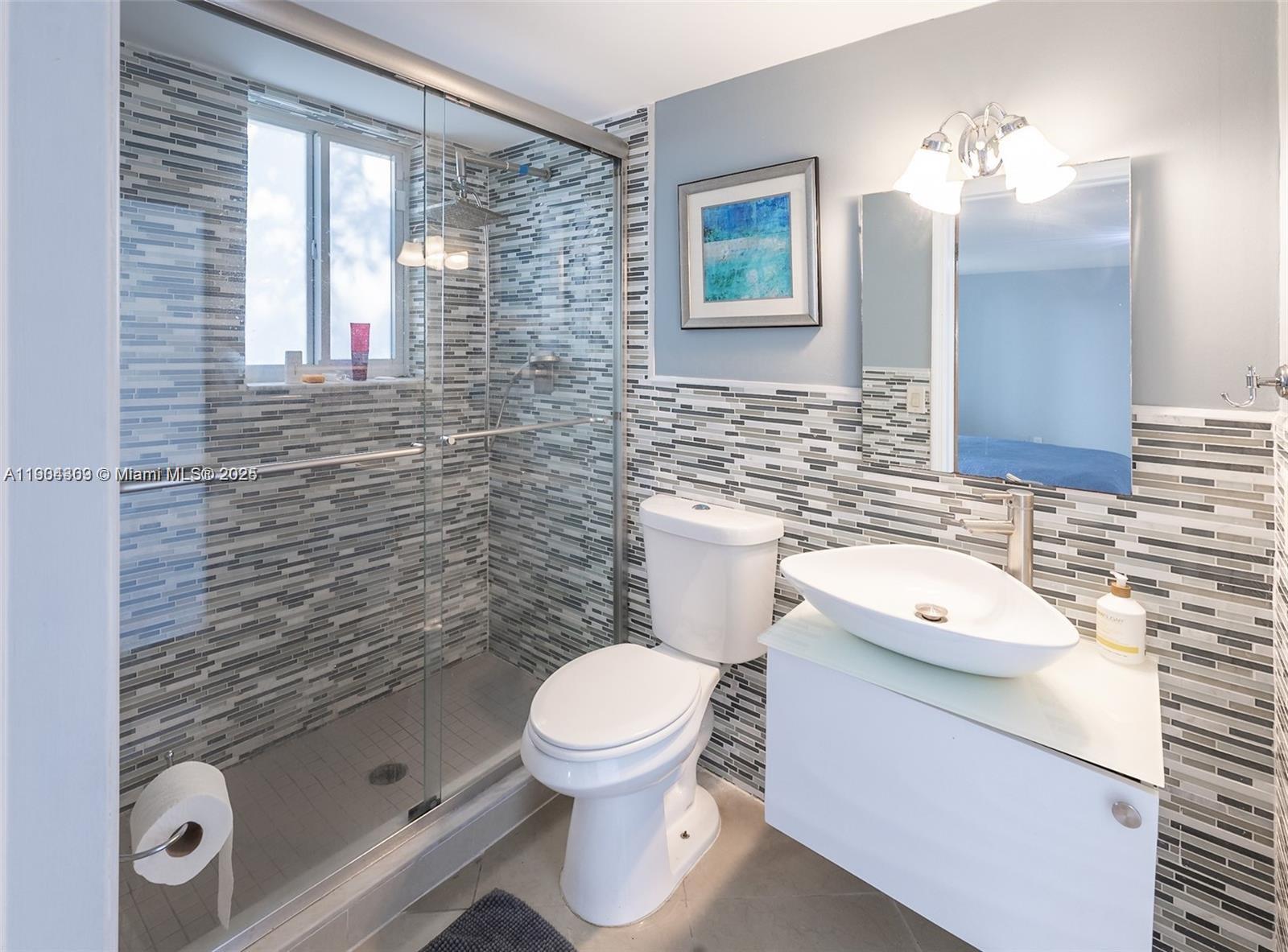 1ST ADDN TO ROYAL OAKS - Residential