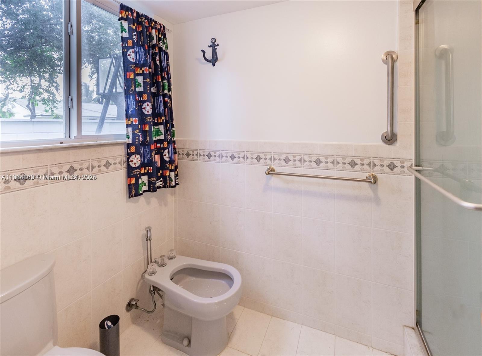 1ST ADDN TO ROYAL OAKS - Residential