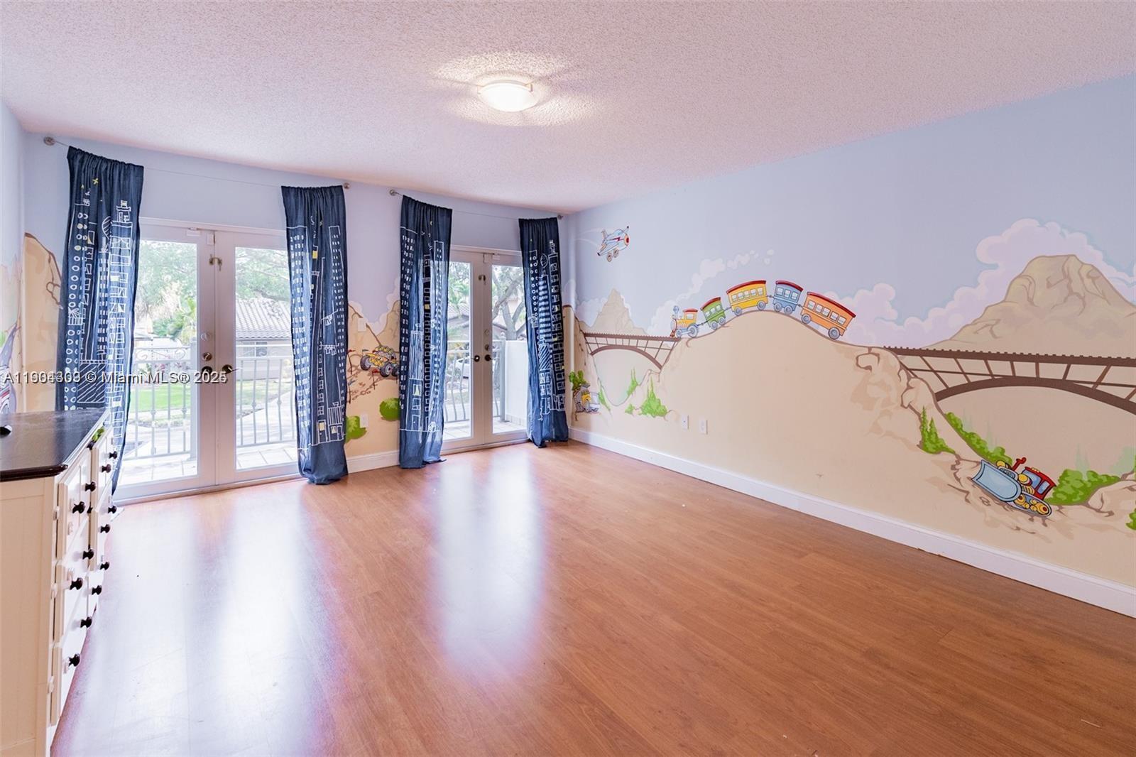 1ST ADDN TO ROYAL OAKS - Residential