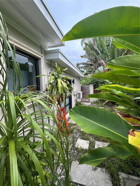 Tiny photo for 1338 N Venetian Way, Miami, FL 33139 (MLS # A12044294)
