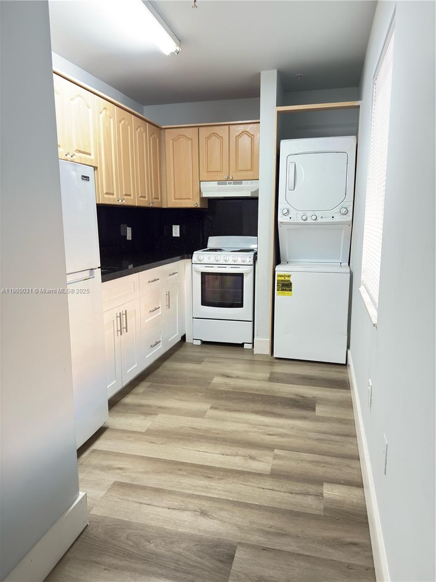 VILLA SERENA CONDO - Residential Lease