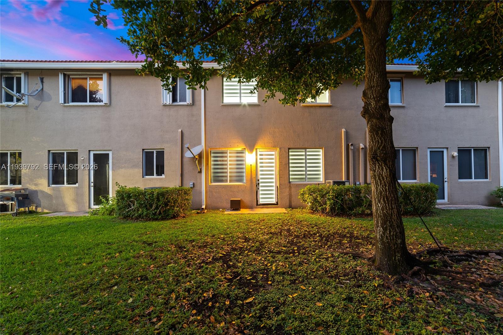 MAJORCA ISLES III CONDO - Residential