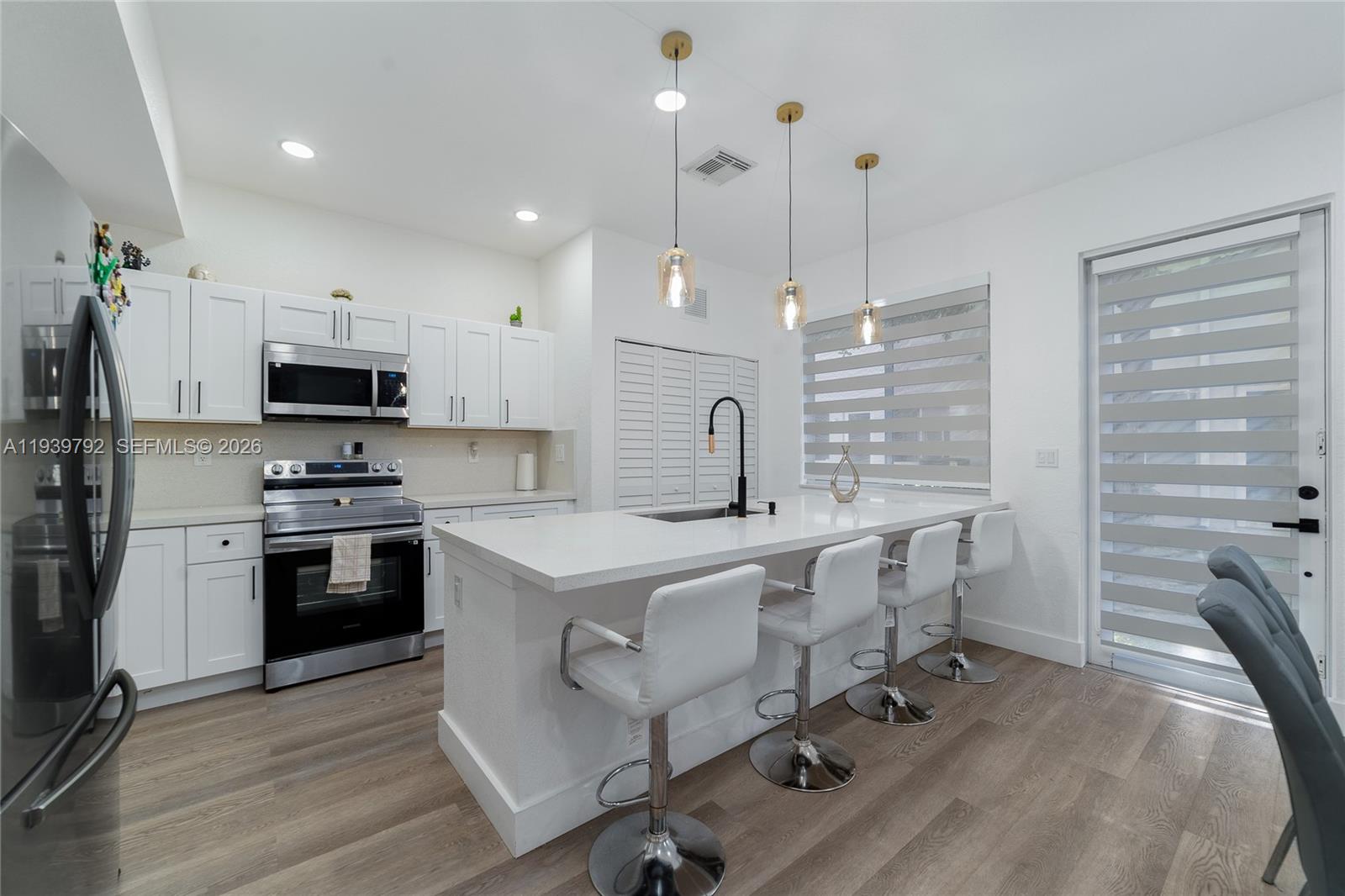 MAJORCA ISLES III CONDO - Residential