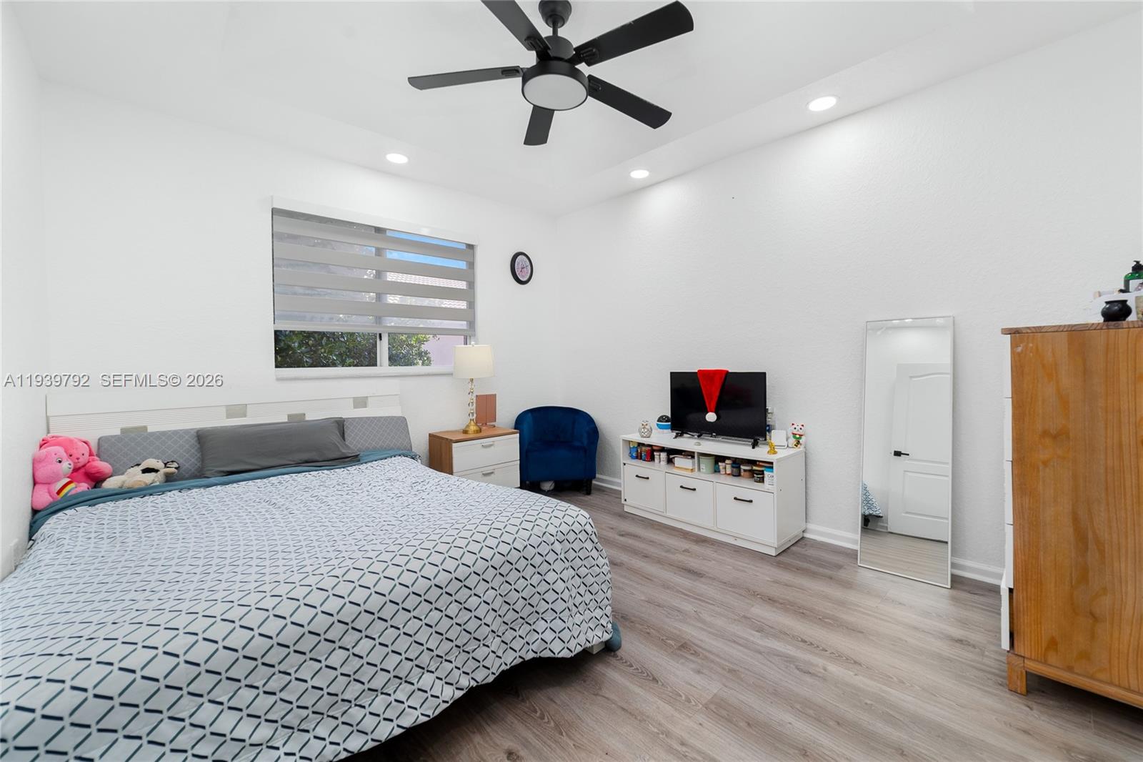 MAJORCA ISLES III CONDO - Residential