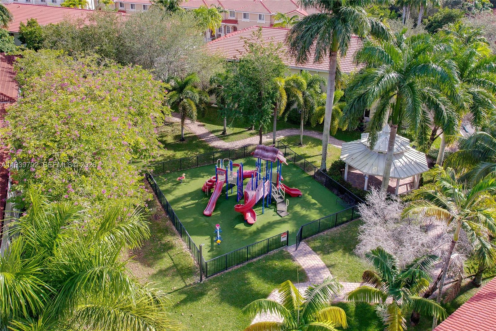 MAJORCA ISLES III CONDO - Residential