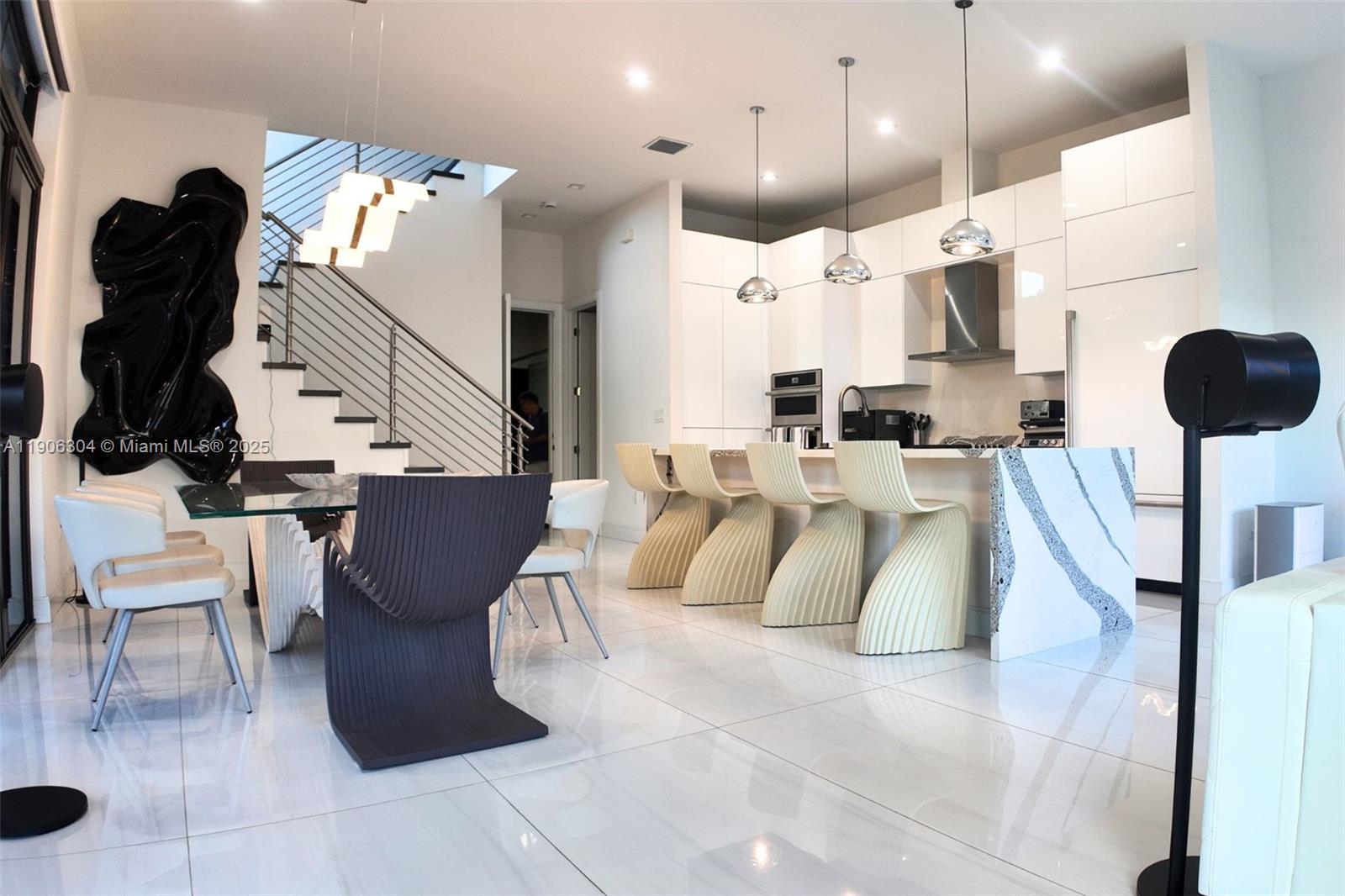 CANARIAS EAST - Residential