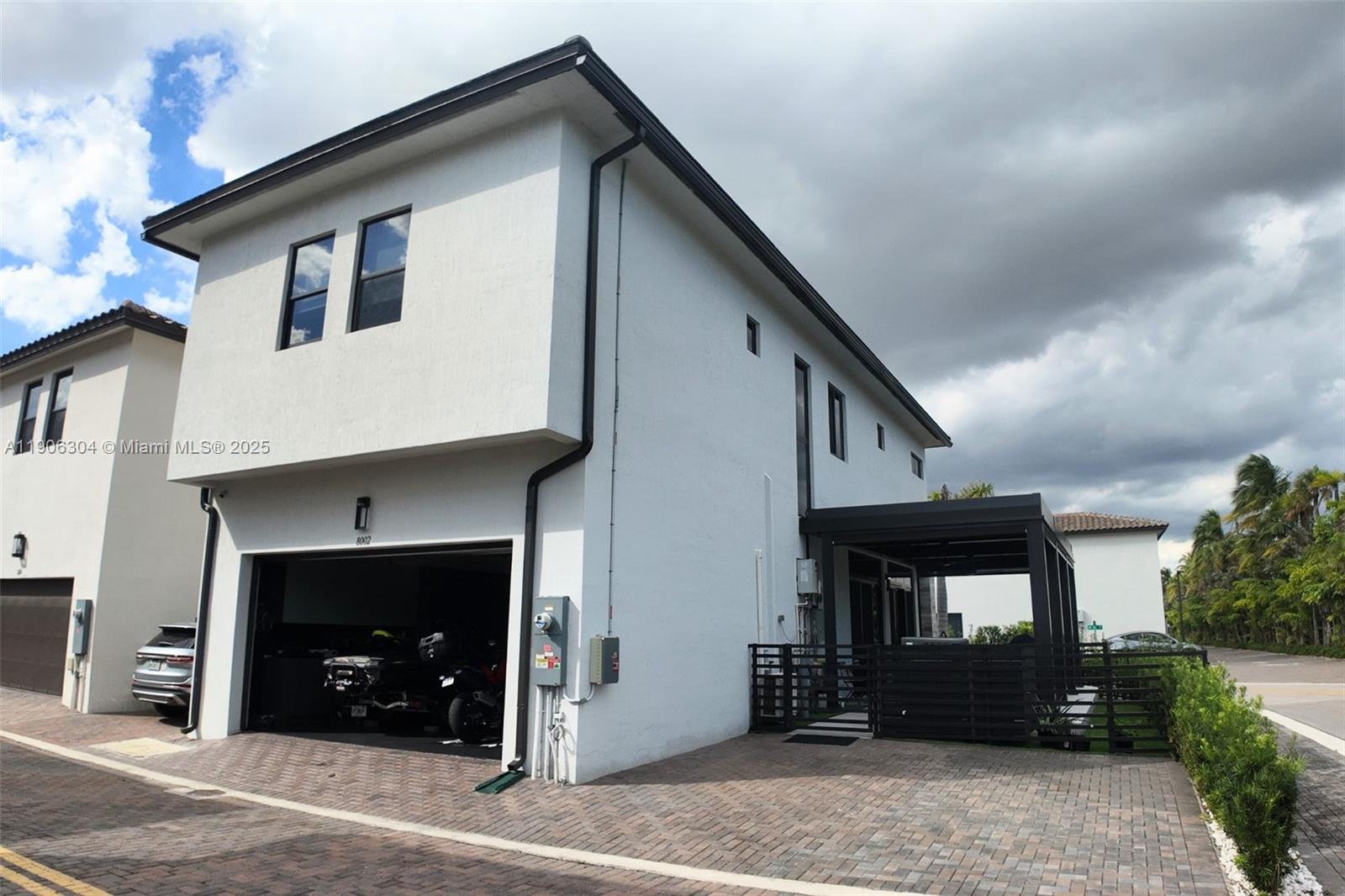 CANARIAS EAST - Residential