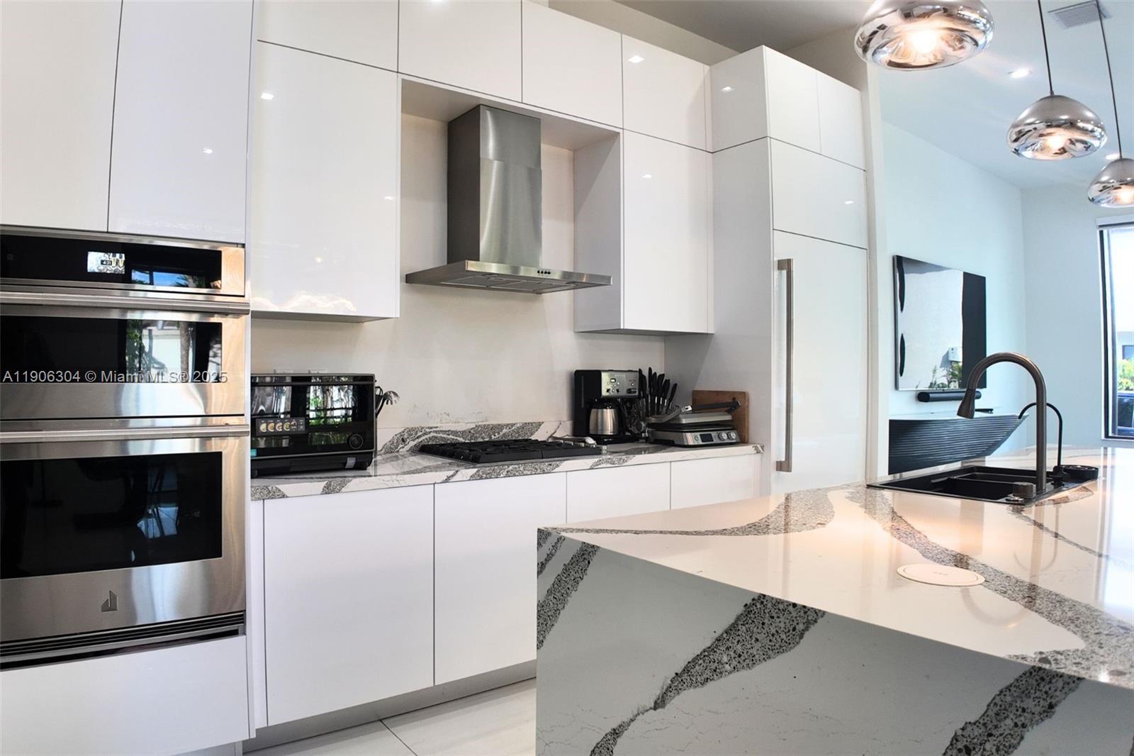 CANARIAS EAST - Residential