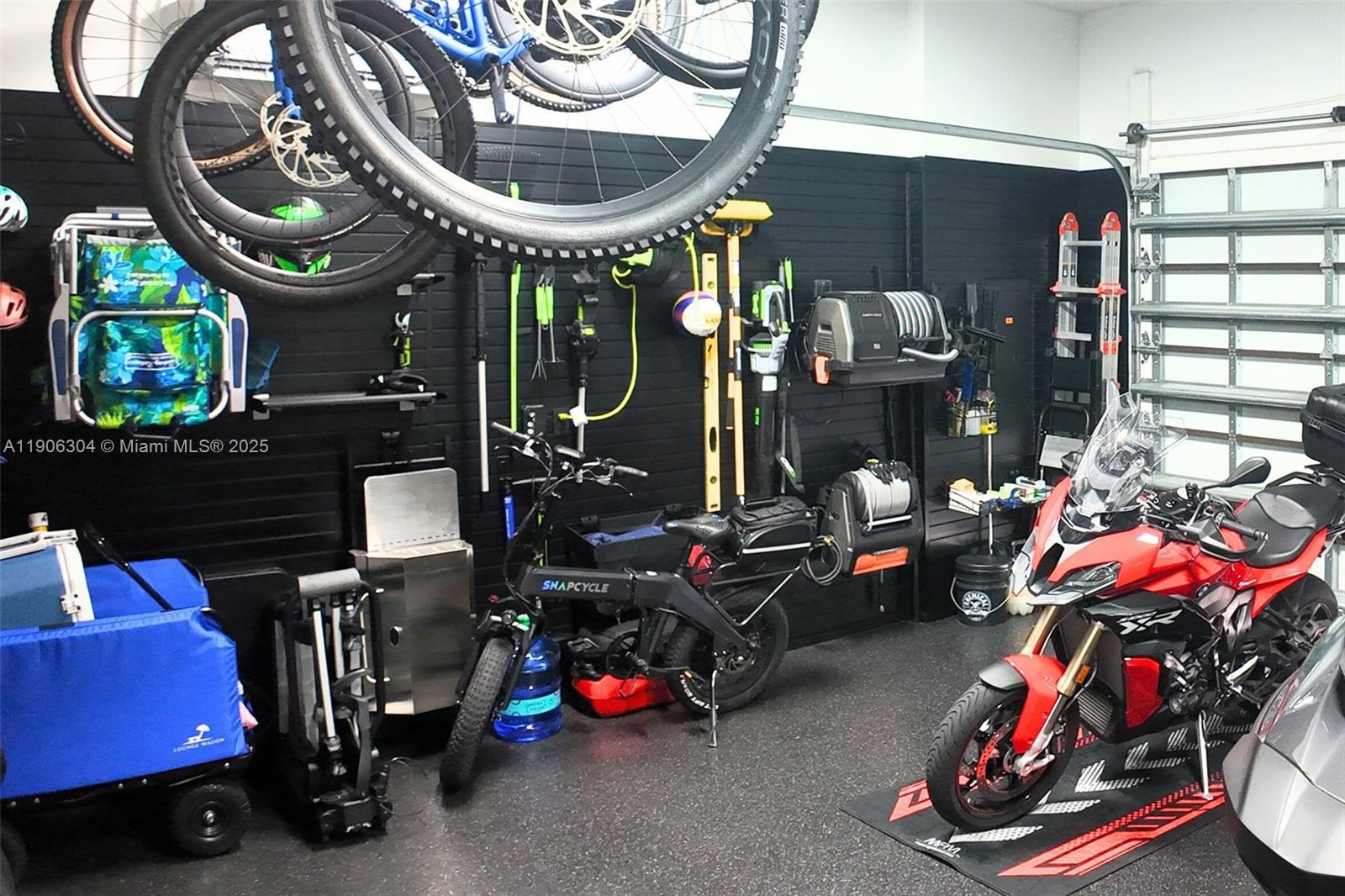 CANARIAS EAST - Residential