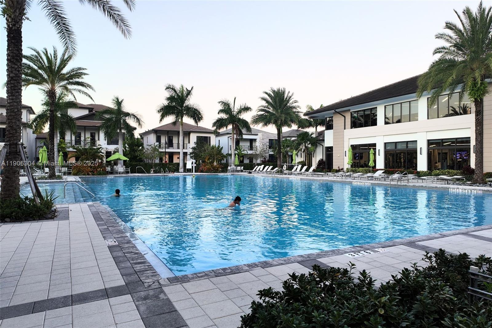 CANARIAS EAST - Residential