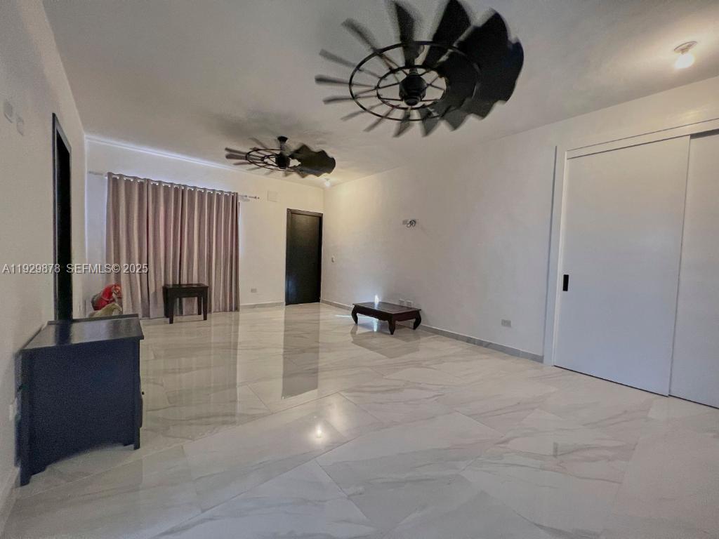 Playa Caleta - Residential