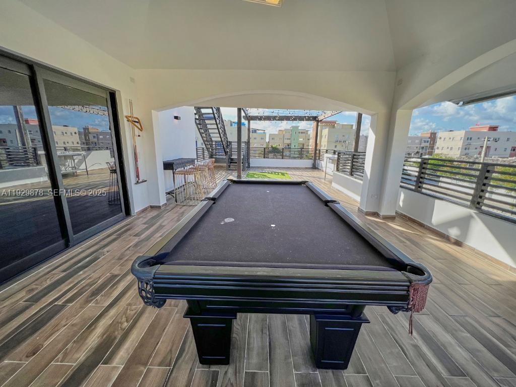 Playa Caleta - Residential