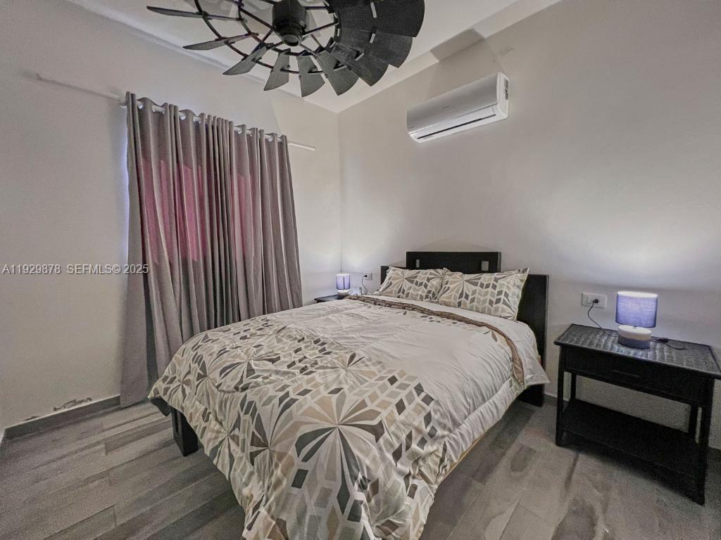 Playa Caleta - Residential