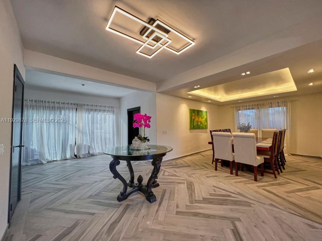 Playa Caleta - Residential