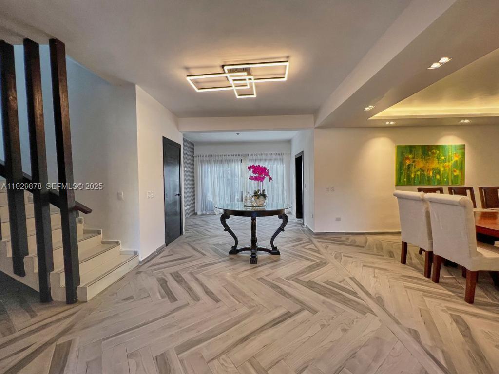 Playa Caleta - Residential