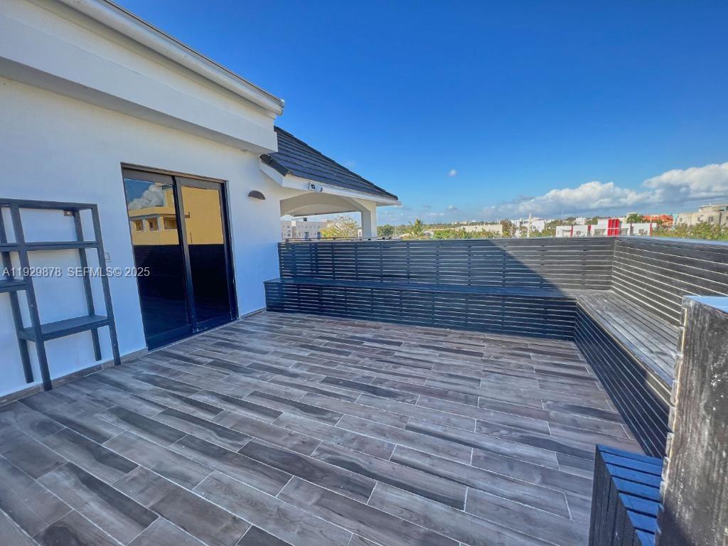 Playa Caleta - Residential