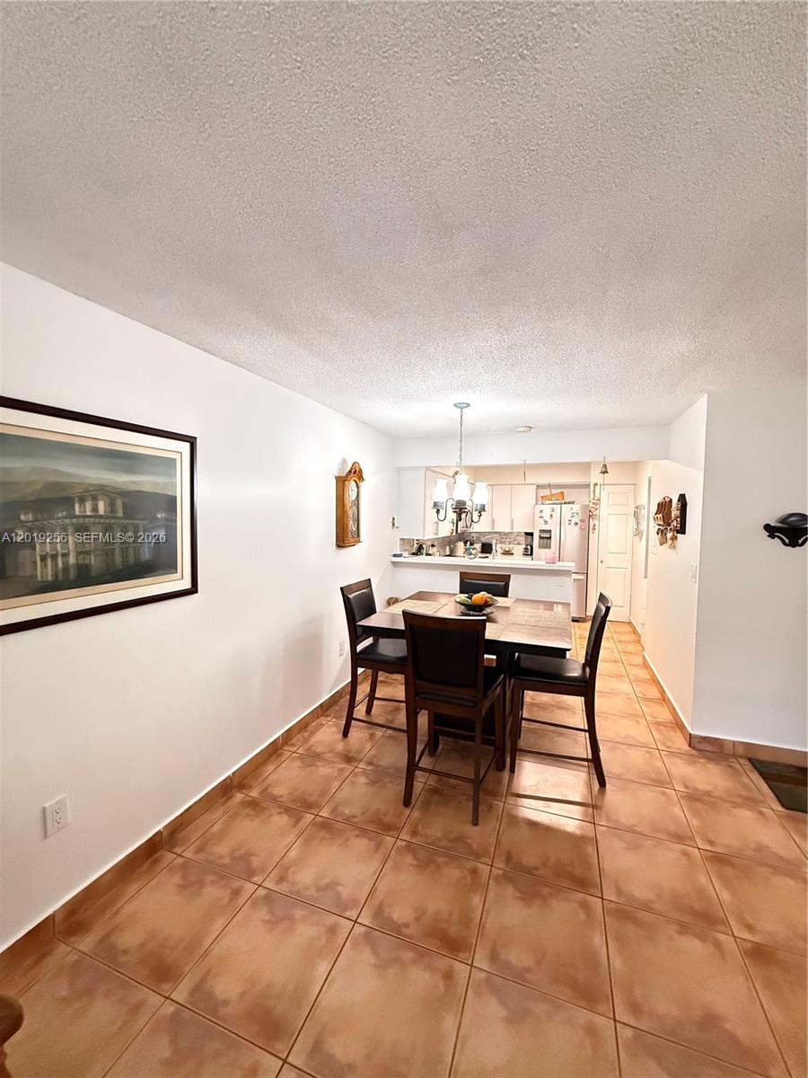 SOUTH LAKE VILLAS CONDO - Residential