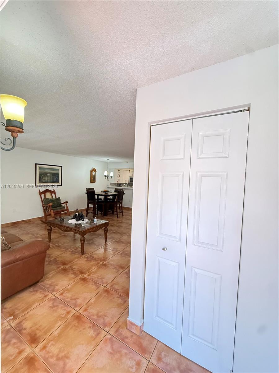 SOUTH LAKE VILLAS CONDO - Residential
