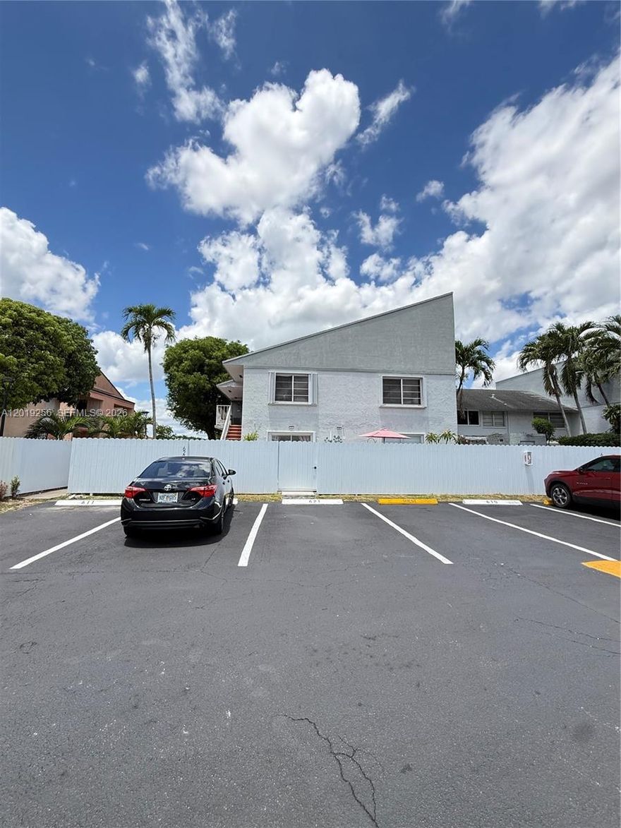 Beautiful and very spacious 2-bedroom, 2-bath condo in excellent condition, located in the highly desirable West Kendall area with a great location. Features a remodeled open-concept kitchen with stainless steel appliances. The unit also includes a washer and dryer, plus a storage room on the balcony. Enjoy a large front patio, perfect for BBQs and family gatherings.