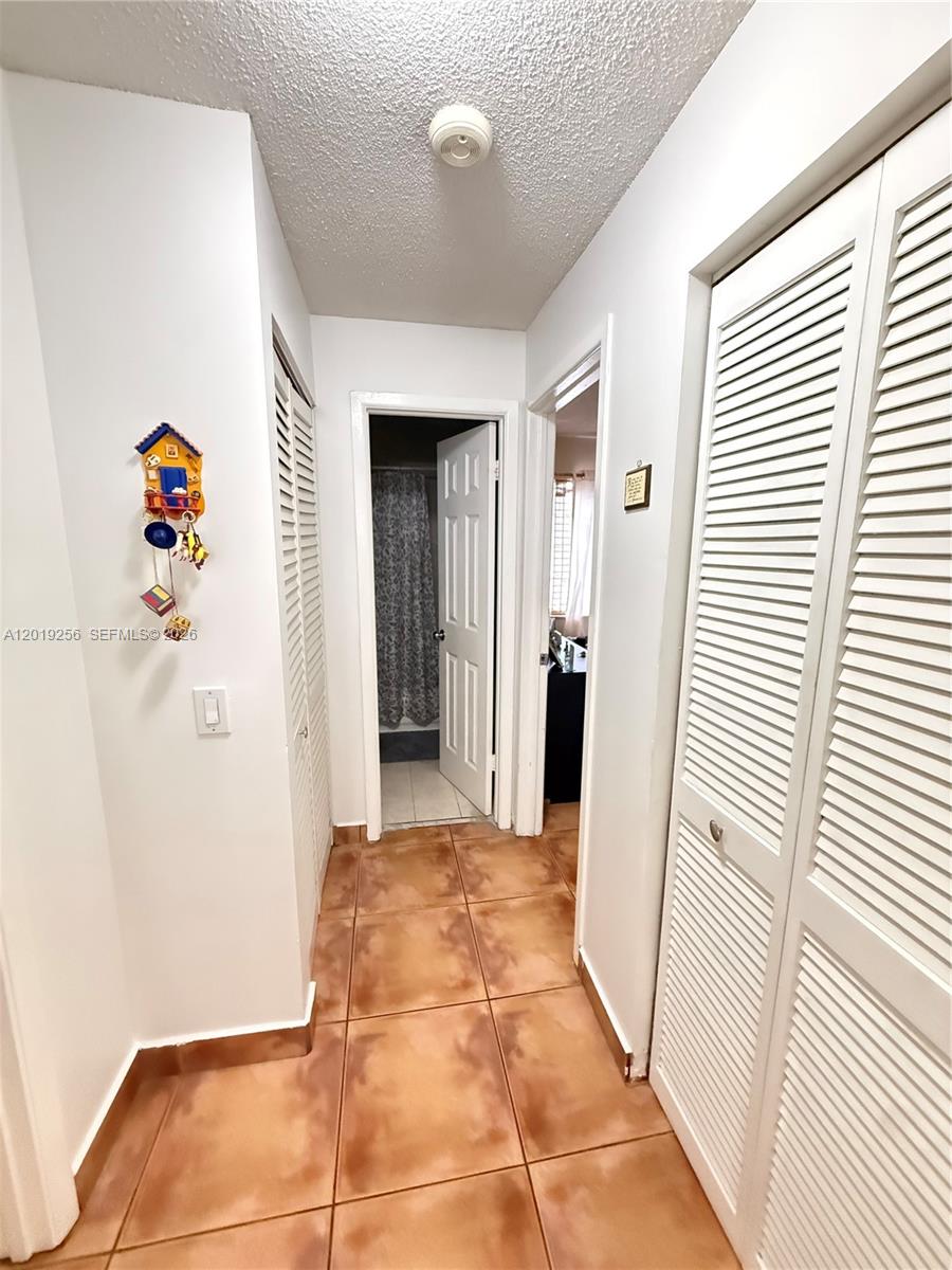 SOUTH LAKE VILLAS CONDO - Residential