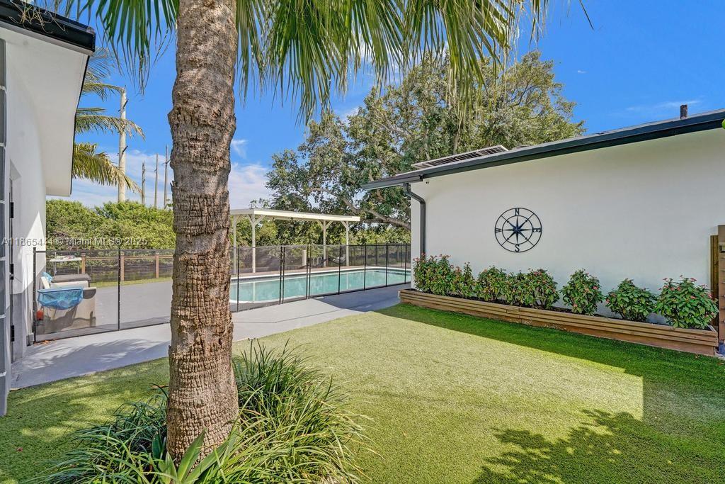 DAVIS ISLES SEC 5 - Residential