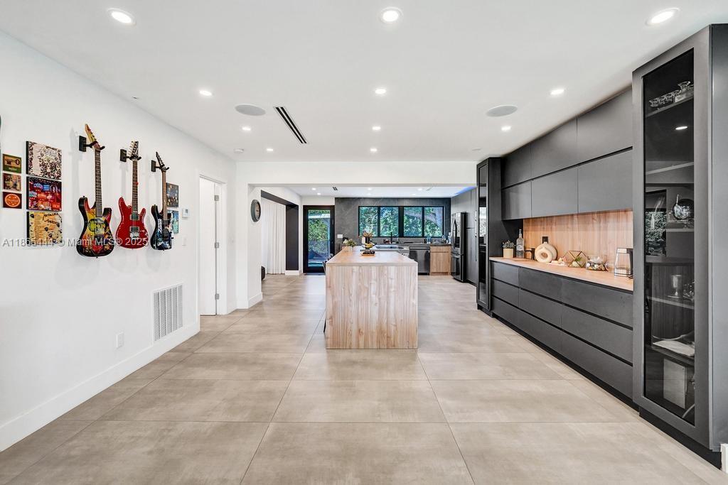 DAVIS ISLES SEC 5 - Residential