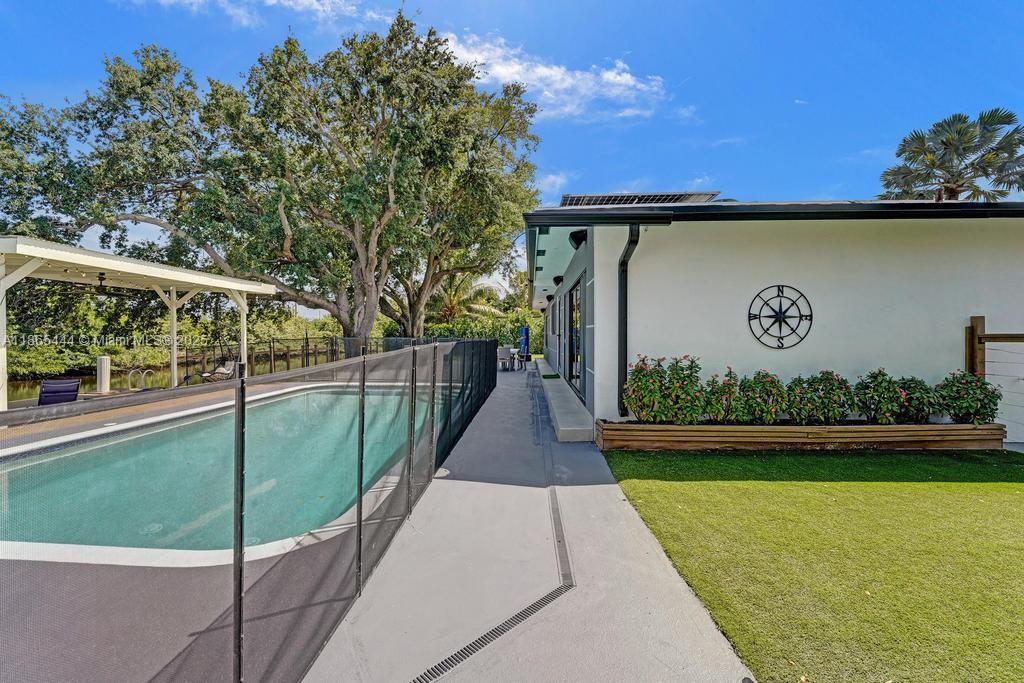 DAVIS ISLES SEC 5 - Residential