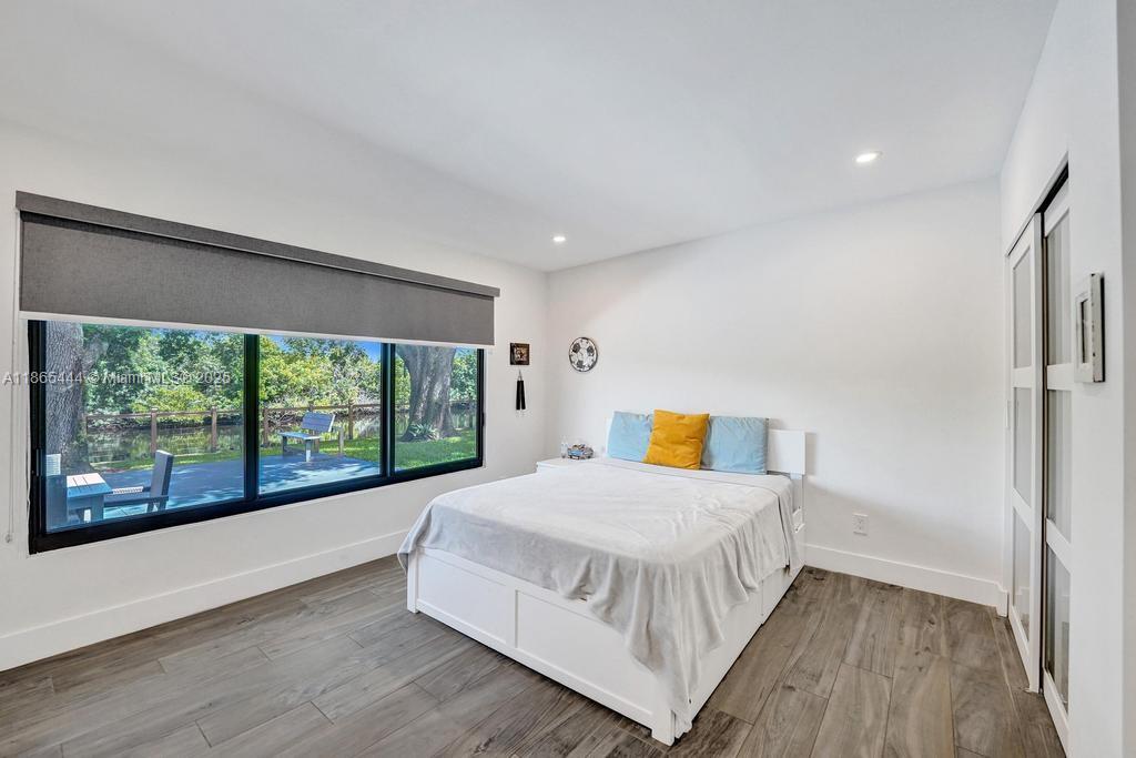 DAVIS ISLES SEC 5 - Residential