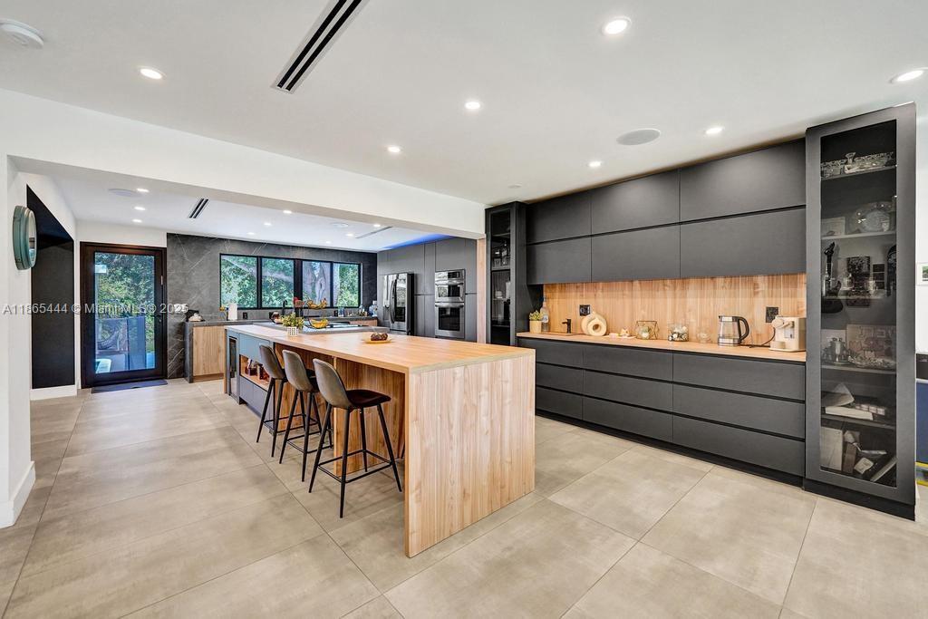 DAVIS ISLES SEC 5 - Residential