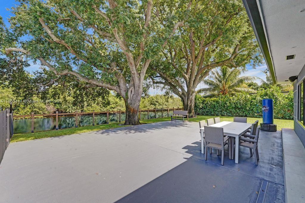 DAVIS ISLES SEC 5 - Residential