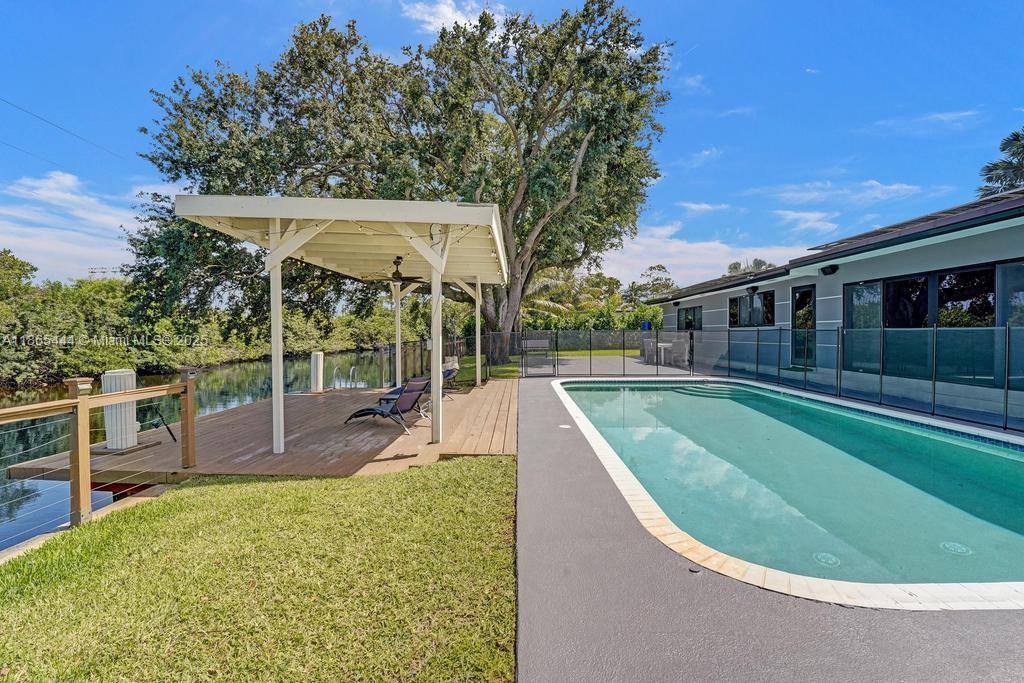 DAVIS ISLES SEC 5 - Residential