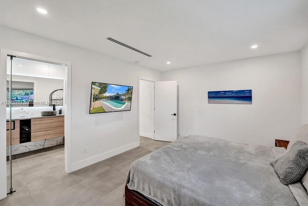 DAVIS ISLES SEC 5 - Residential