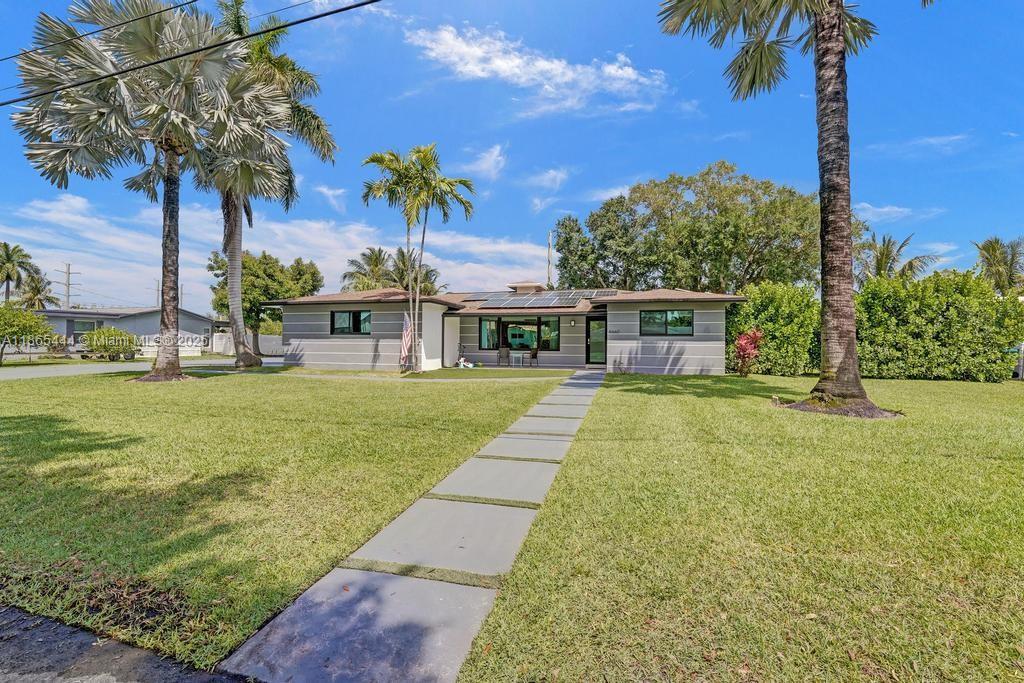 4660 SW 37th Ave