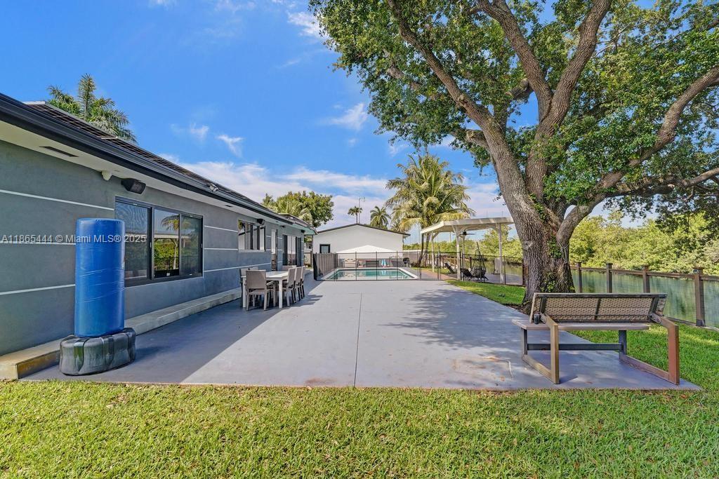 DAVIS ISLES SEC 5 - Residential