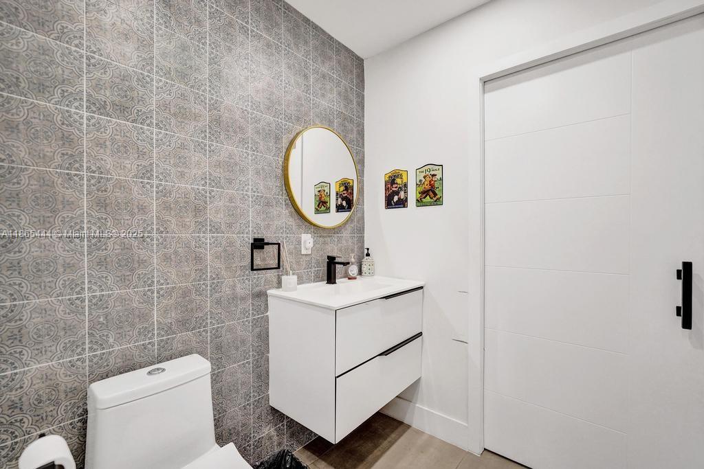 DAVIS ISLES SEC 5 - Residential