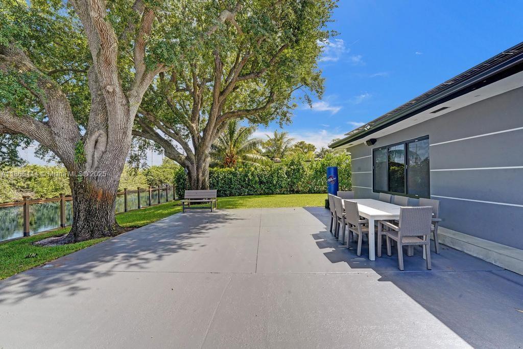 DAVIS ISLES SEC 5 - Residential