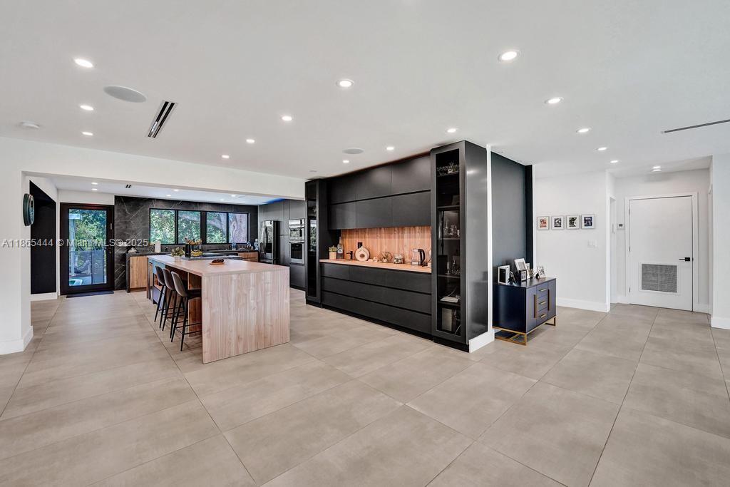 DAVIS ISLES SEC 5 - Residential