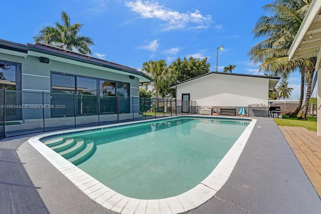 DAVIS ISLES SEC 5 - Residential