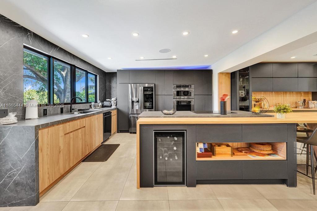 DAVIS ISLES SEC 5 - Residential