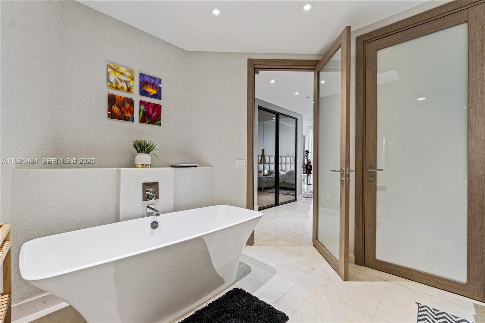 MARINA PALMS RESIDENCES N - Residential