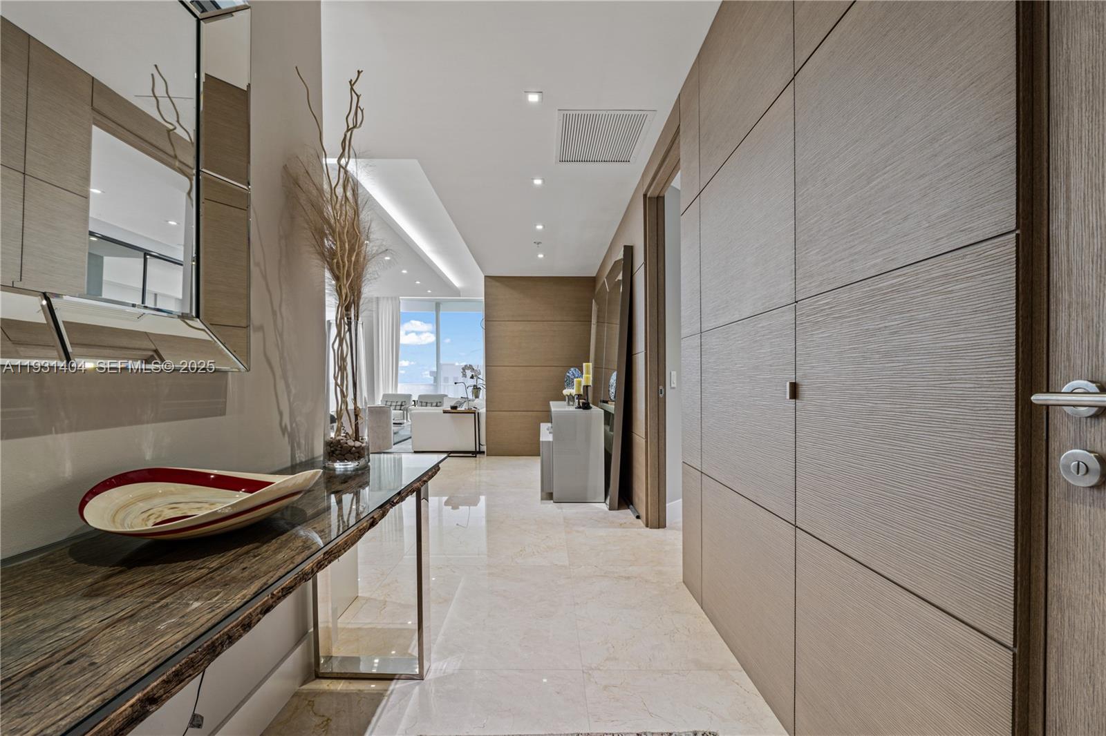 17301 Biscayne Blvd PH-5