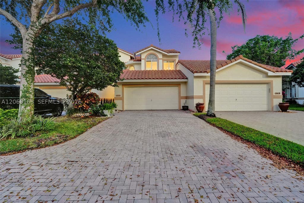 Photo of 644 W Palm Aire Dr #644, Pompano Beach, FL 33069 (MLS # A12069163)