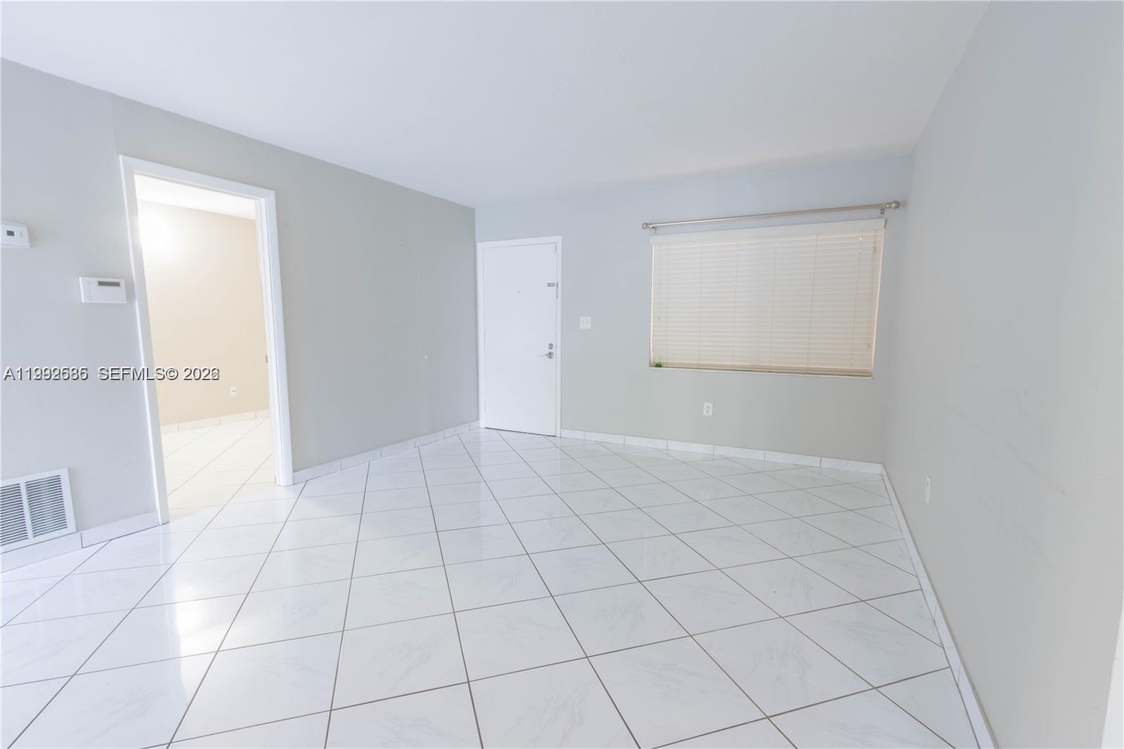 HORIZONS WEST CONDO #8 - Residential Lease