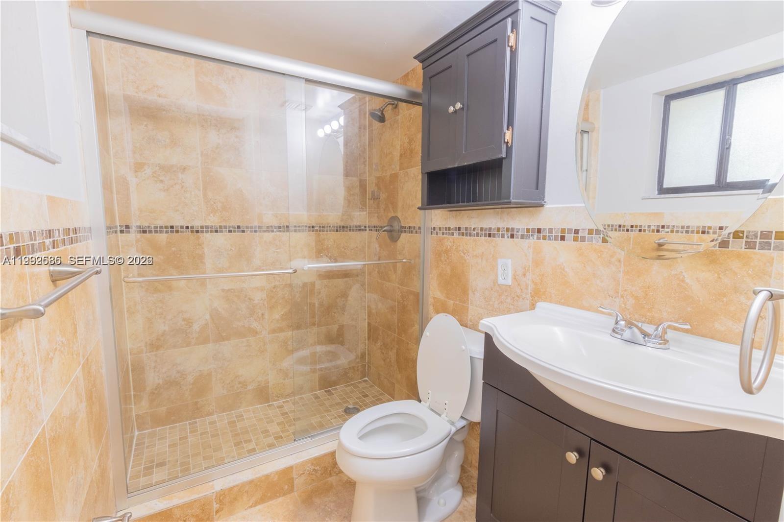 HORIZONS WEST CONDO #8 - Residential Lease