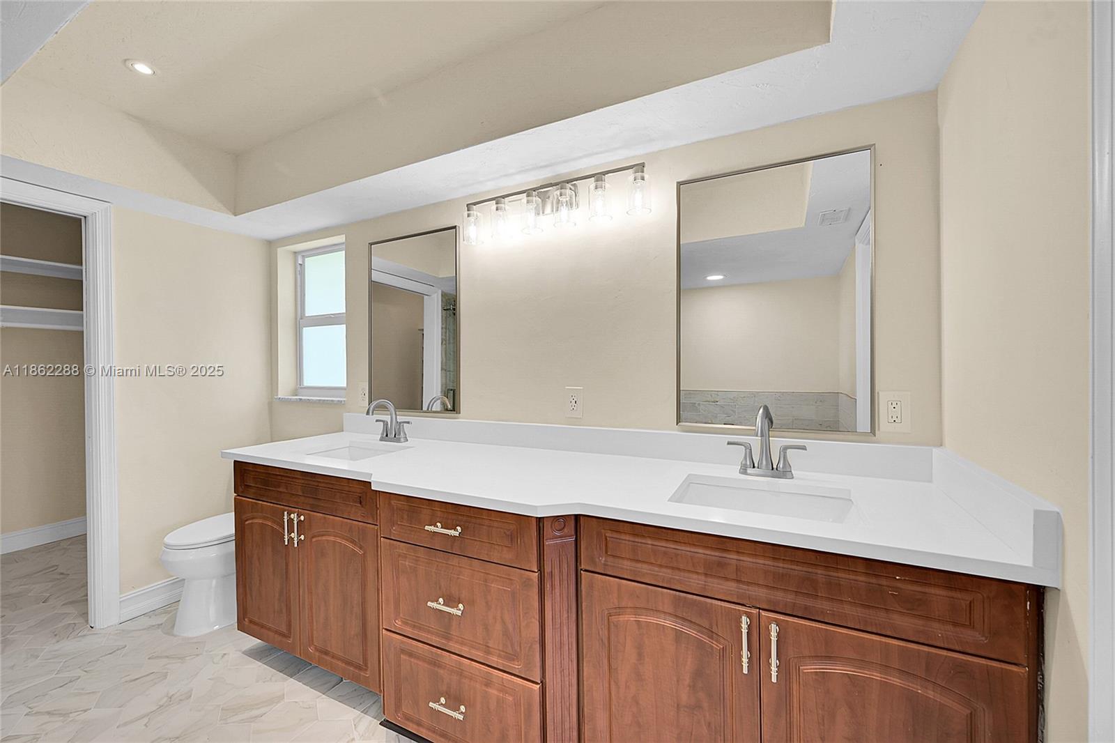 ATLANTIS CITY OF 12 - Residential