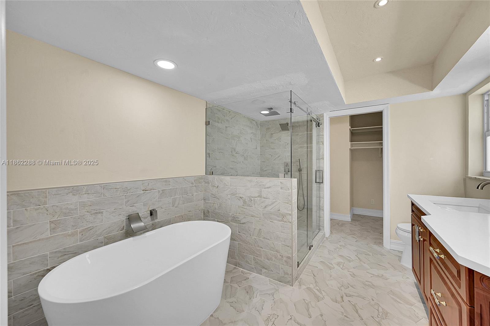 ATLANTIS CITY OF 12 - Residential