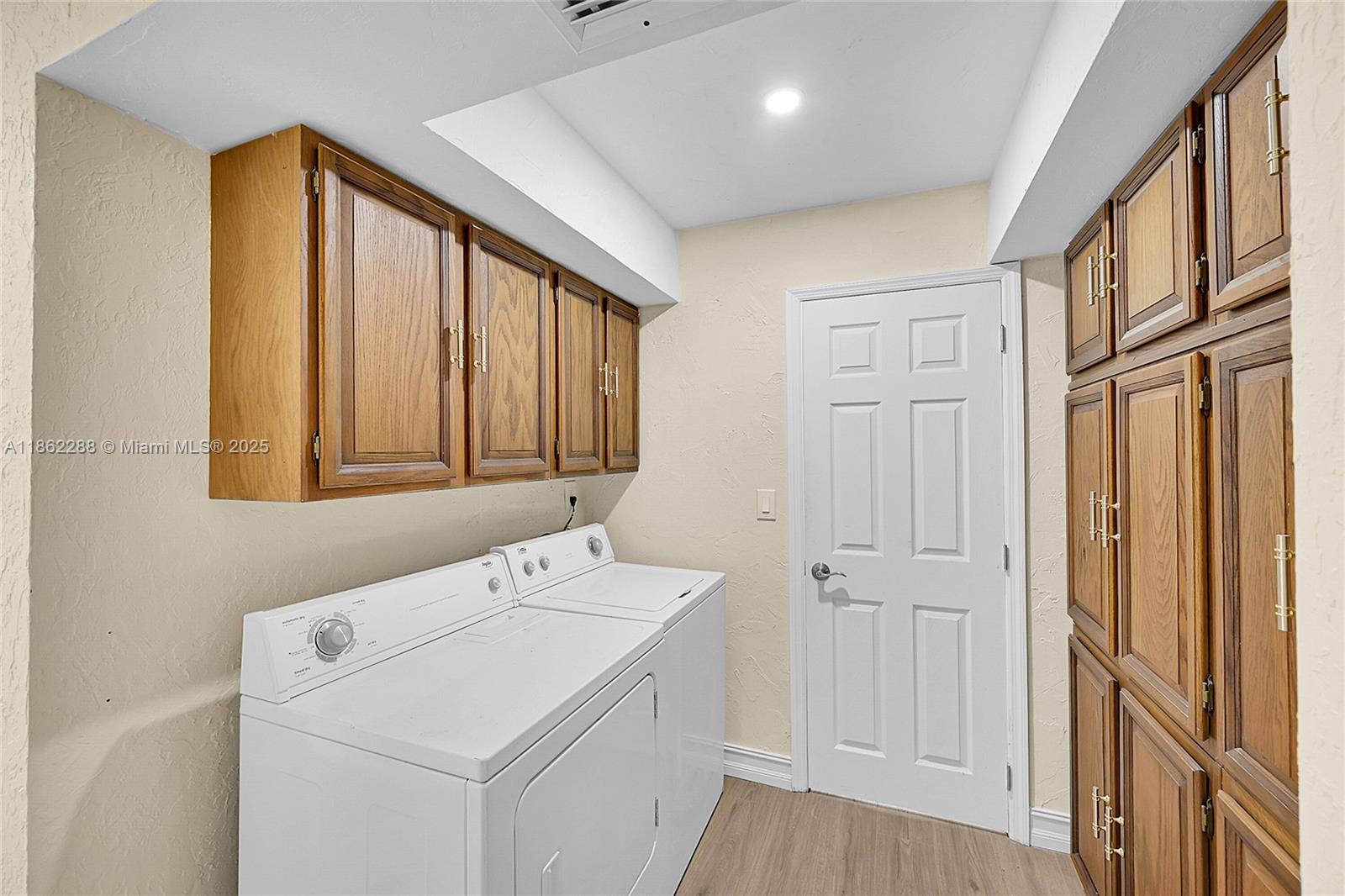 ATLANTIS CITY OF 12 - Residential