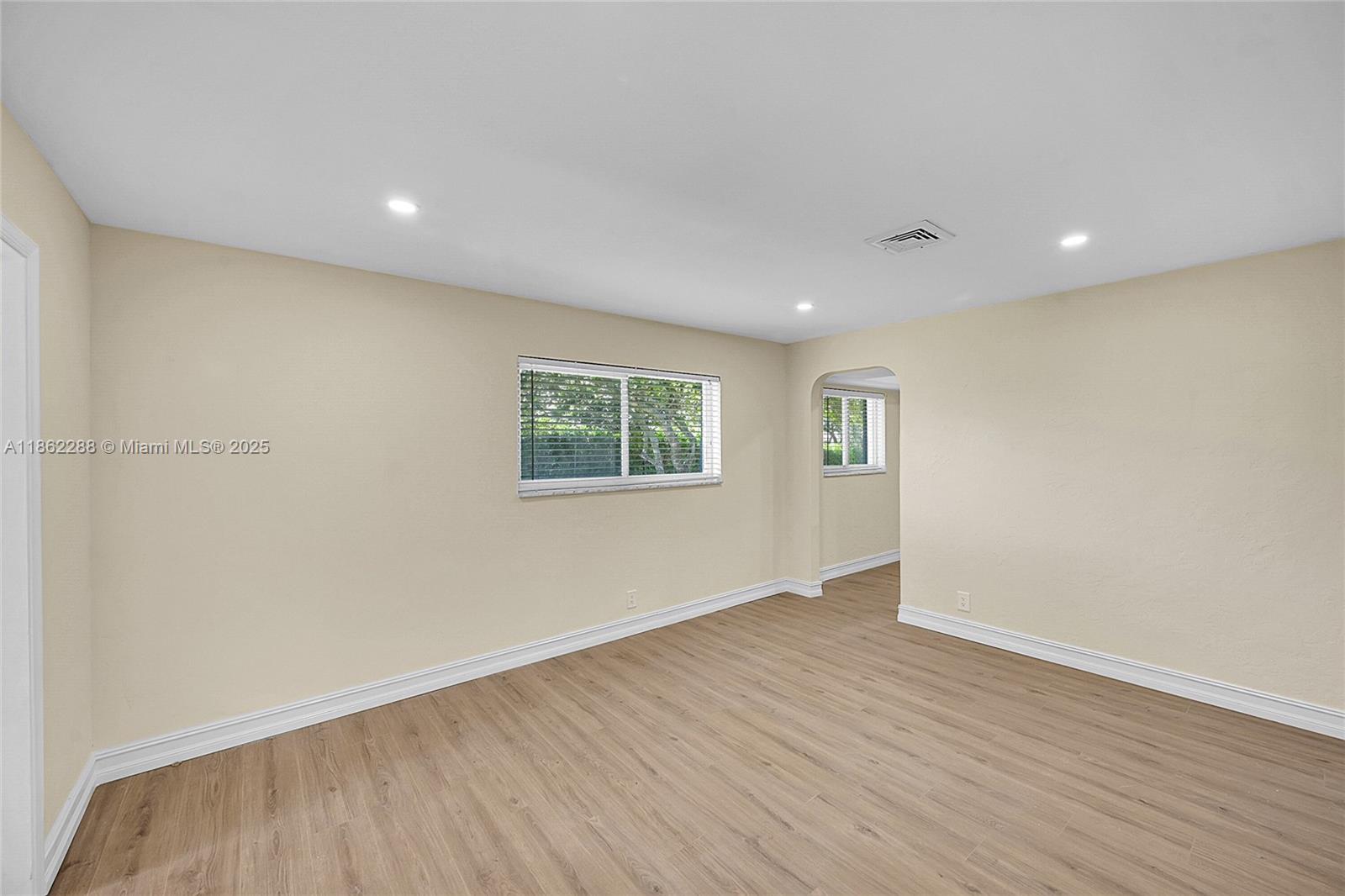 ATLANTIS CITY OF 12 - Residential