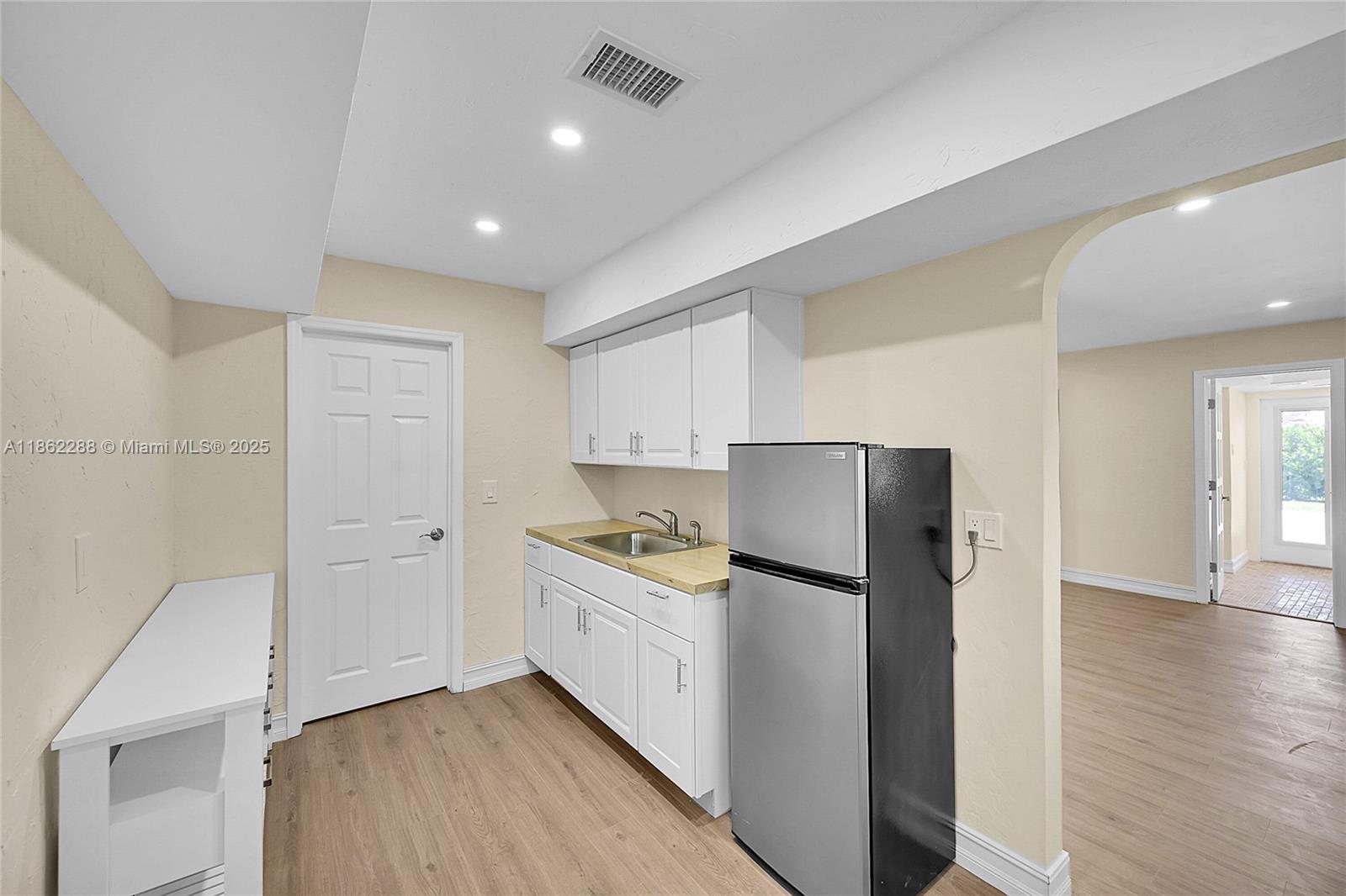 ATLANTIS CITY OF 12 - Residential